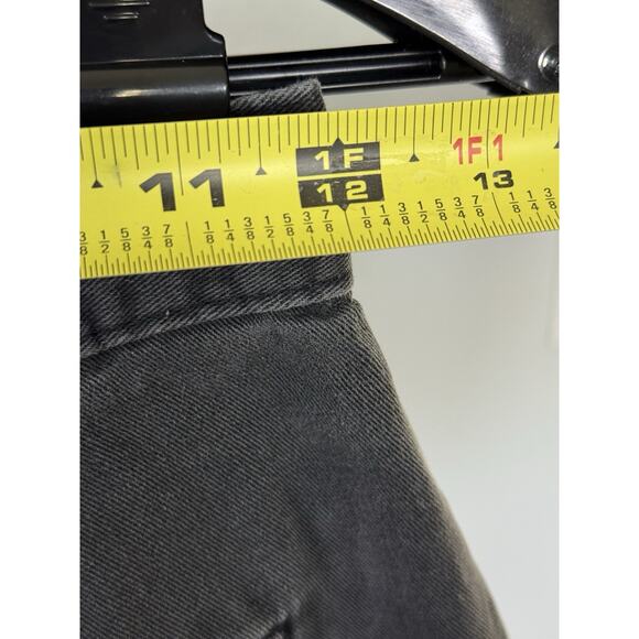 Vintage DOCKERS Pleated Denim Women’s Highwaist Shorts - Black - Size”6” (24-25) - Picture 5 of 5